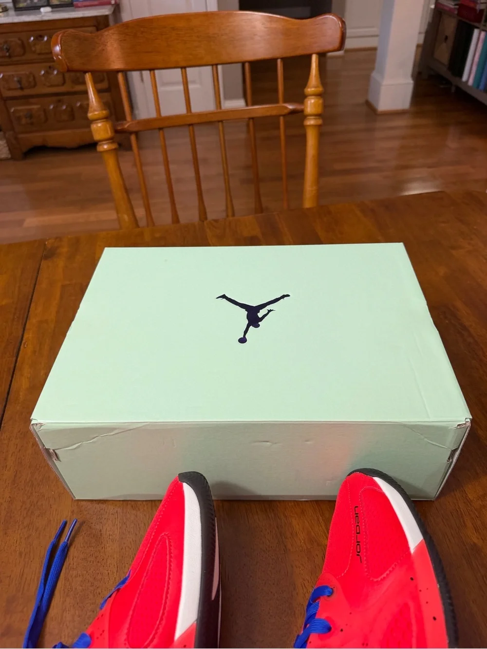 Brand New Air Jordan Basketball Heir Series Men’s Size 12 Medium 100% Authentic
